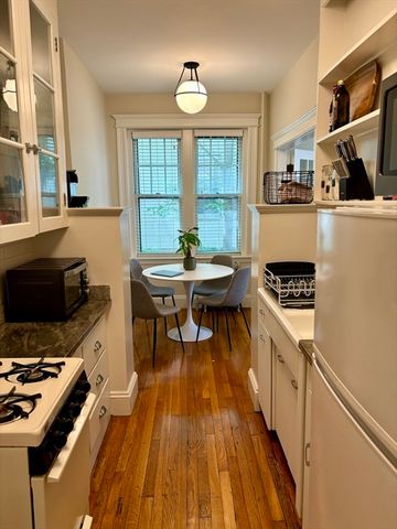 5 Crawford St 2, Cambridge, MA 02139