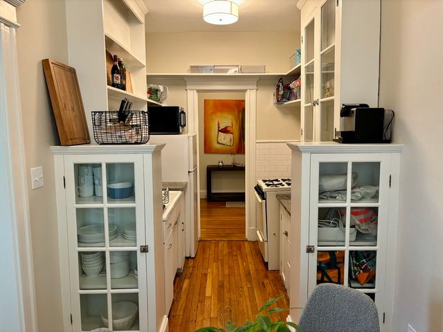 5 Crawford St 2, Cambridge, MA 02139