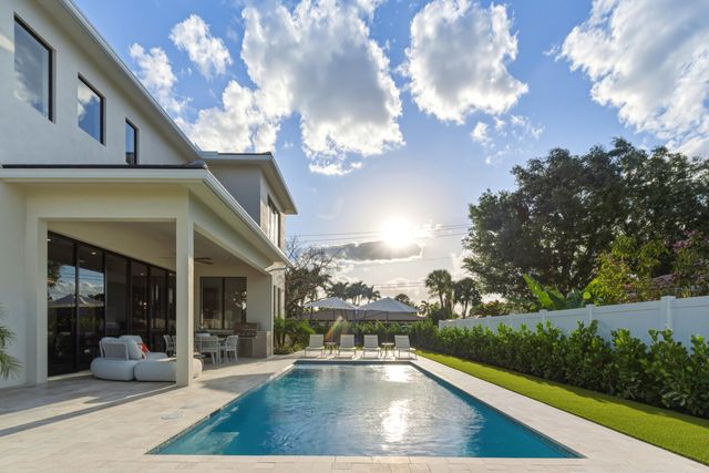 1065 NW 5th Street, Boca Raton, FL 33486