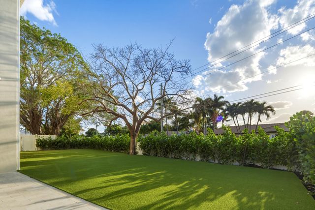 1065 NW 5th Street, Boca Raton, FL 33486