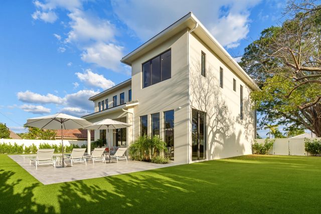 1065 NW 5th Street, Boca Raton, FL 33486