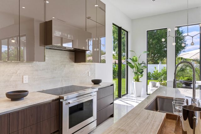 1065 NW 5th Street, Boca Raton, FL 33486