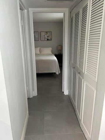 746 Flanders N, Delray Beach, FL 33484