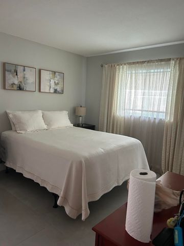 746 Flanders N, Delray Beach, FL 33484