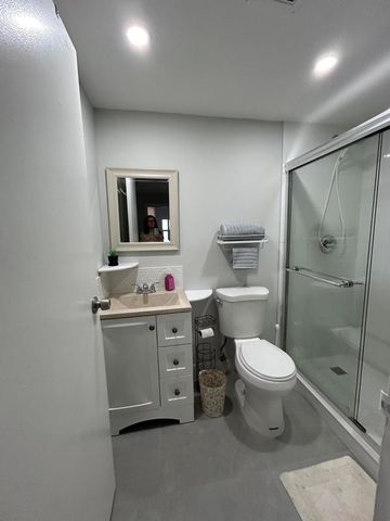 746 Flanders N, Delray Beach, FL 33484