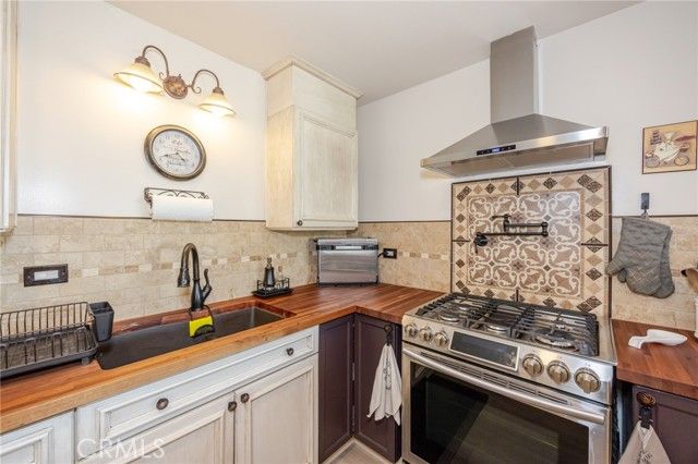 7211 Garnet Street, Rancho Cucamonga, CA 91701