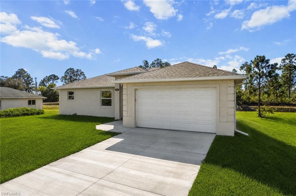 1252 Edna ST E, LEHIGH ACRES, FL 33974 — photo 2