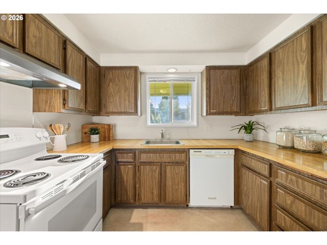 9972 Se 40TH Ave, Milwaukie, OR 97222