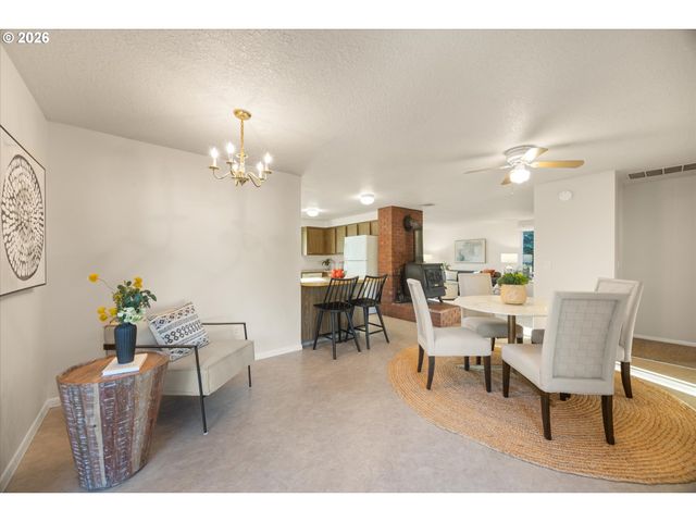 9972 Se 40TH Ave, Milwaukie, OR 97222