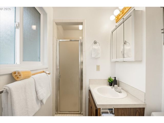 9972 Se 40TH Ave, Milwaukie, OR 97222