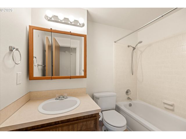 9972 Se 40TH Ave, Milwaukie, OR 97222