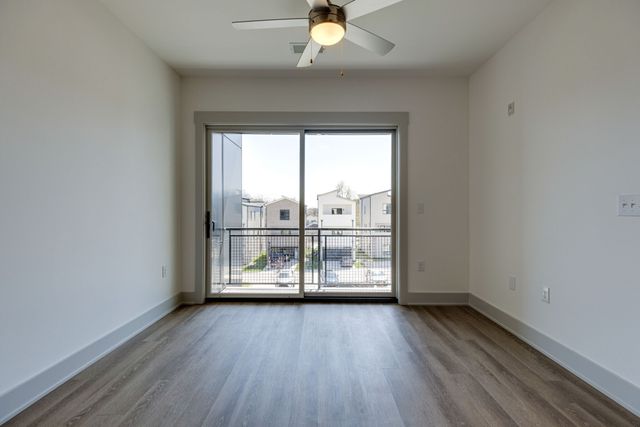 542 Southgate Ave Apt 210, Nashville, TN 37203