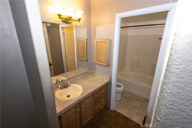 29021 Bouquet Canyon 334, Saugus, CA 91390