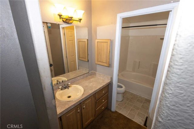 29021 Bouquet Canyon 334, Saugus, CA 91390