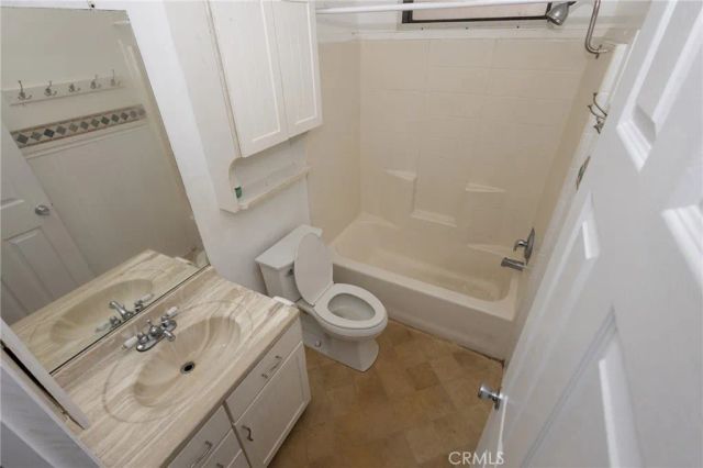 29021 Bouquet Canyon 334, Saugus, CA 91390