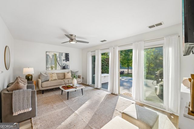 1017 Riverbend Club Drive SE 17, Atlanta, GA 30339