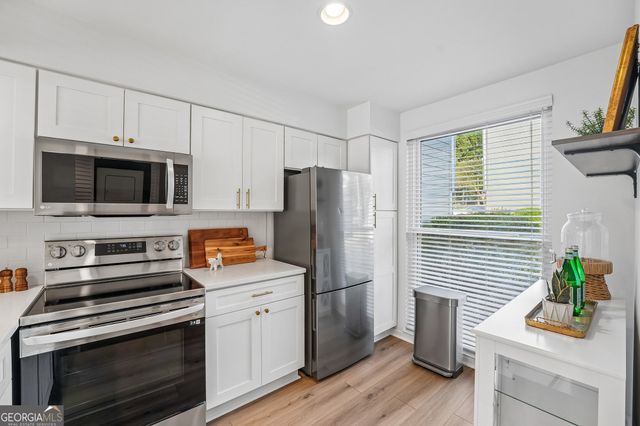 1017 Riverbend Club Drive SE 17, Atlanta, GA 30339