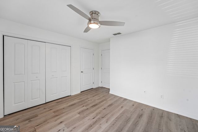 1017 Riverbend Club Drive SE 17, Atlanta, GA 30339