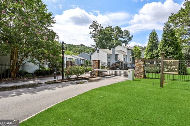 1017 Riverbend Club Drive SE 17, Atlanta, GA 30339
