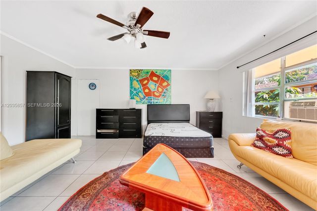 129-131 SE 5th Street, Hallandale Beach, FL 33009