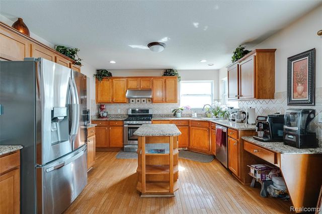 50233 Venice Court, Northville, MI 48168