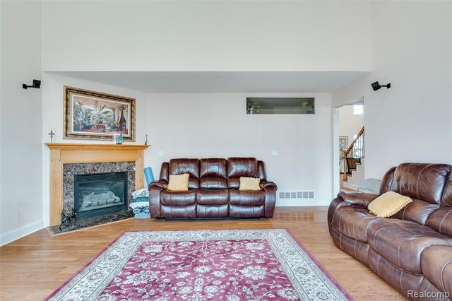 50233 Venice Court, Northville, MI 48168