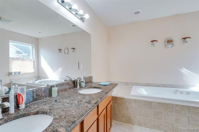 50233 Venice Court, Northville, MI 48168