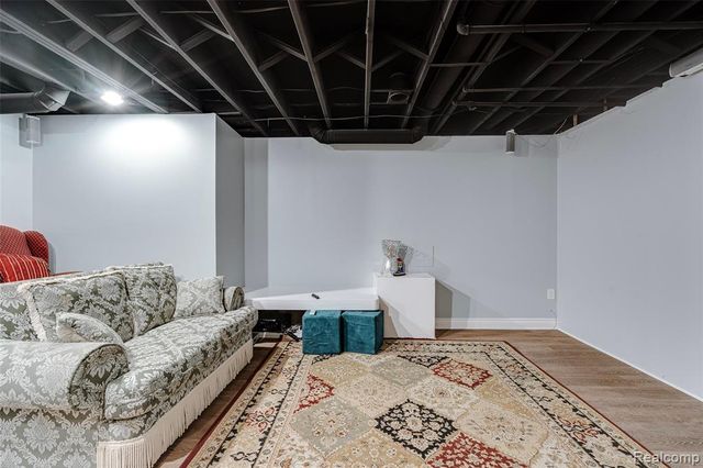 50233 Venice Court, Northville, MI 48168