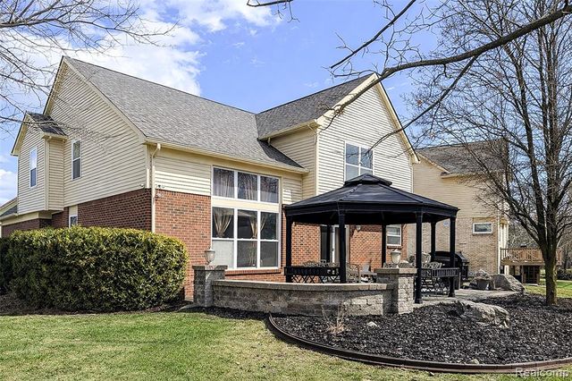 50233 Venice Court, Northville, MI 48168