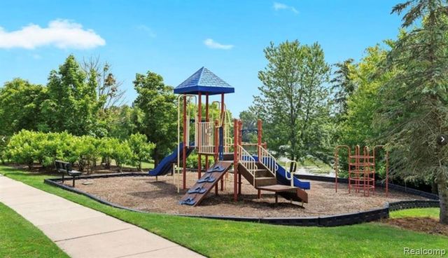 50233 Venice Court, Northville, MI 48168