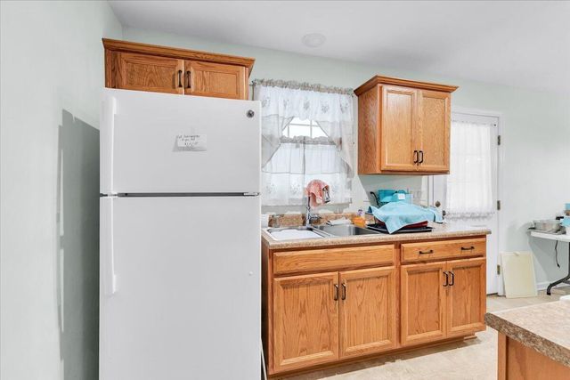 4131 Rutrough RD, Roanoke, VA 24014