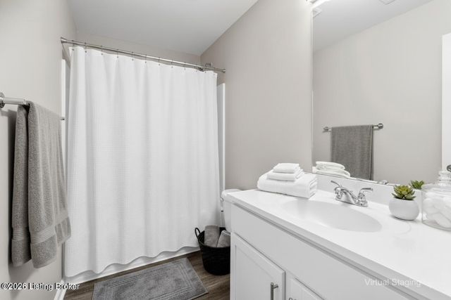 3201 Maldon Ct, Louisville, KY 40216