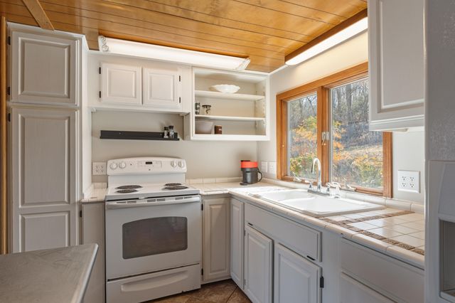 55640 E 319 Trail, Jay, OK 74346