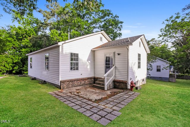 723 S Smith Street, Nashville, NC 27856