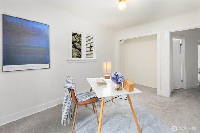 421 N 40th Street, Seattle, WA 98103