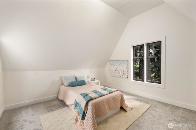 421 N 40th Street, Seattle, WA 98103