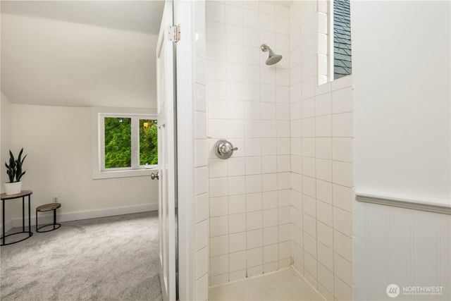 421 N 40th Street, Seattle, WA 98103