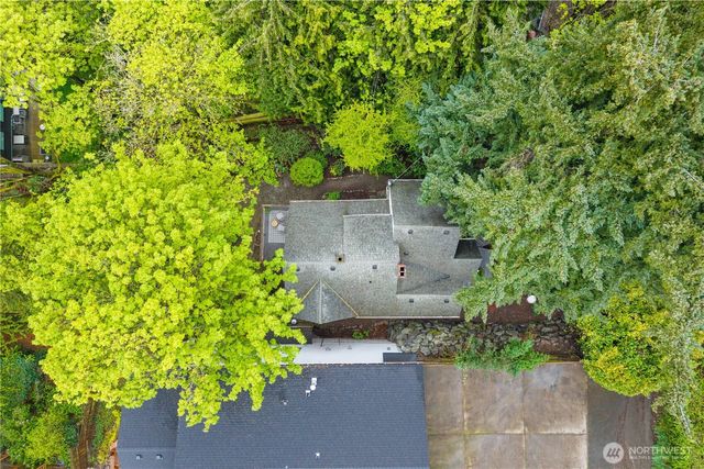 421 N 40th Street, Seattle, WA 98103