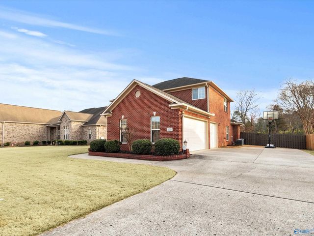 109 Summer Wind Circle, Madison, AL 35758