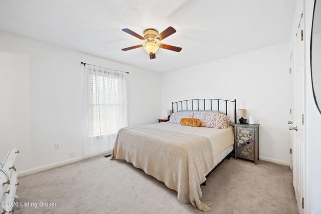 5241 Orphan Ln, Shelbyville, KY 40065