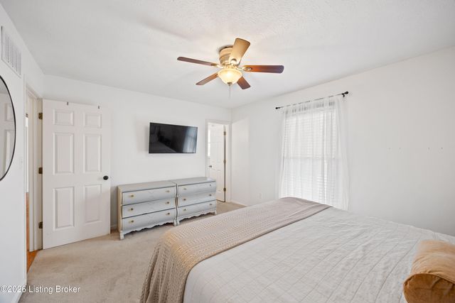 5241 Orphan Ln, Shelbyville, KY 40065