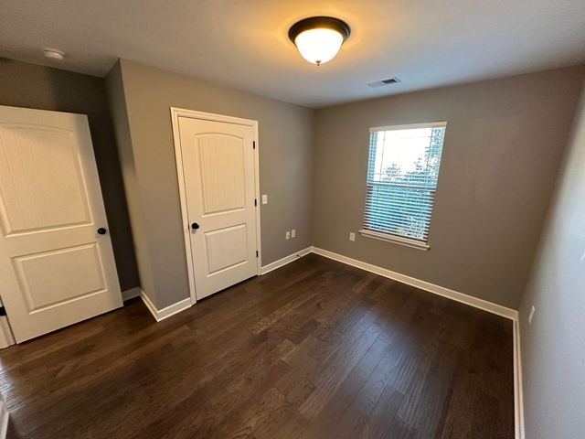 132 Cherry St, Lebanon, TN 37087