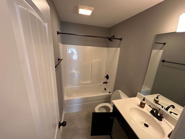 132 Cherry St, Lebanon, TN 37087