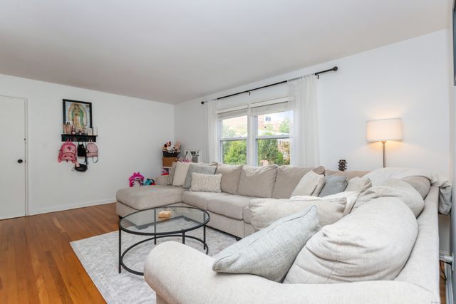 84 Strawberry Hill Avenue 1, Stamford, CT 06902