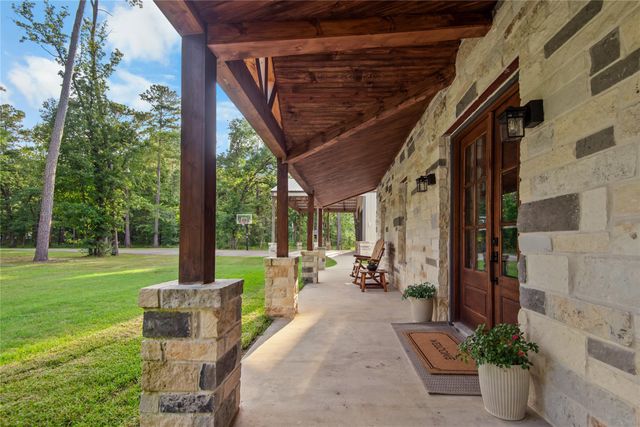 41576 Mill Creek Road, Magnolia, TX 77354