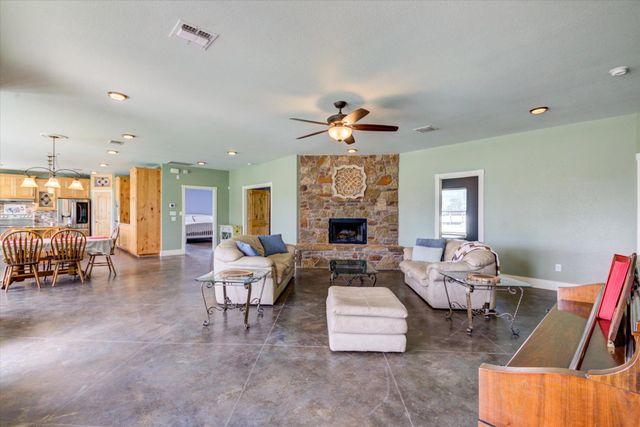 118 Saddle CT, Bastrop, TX 78602