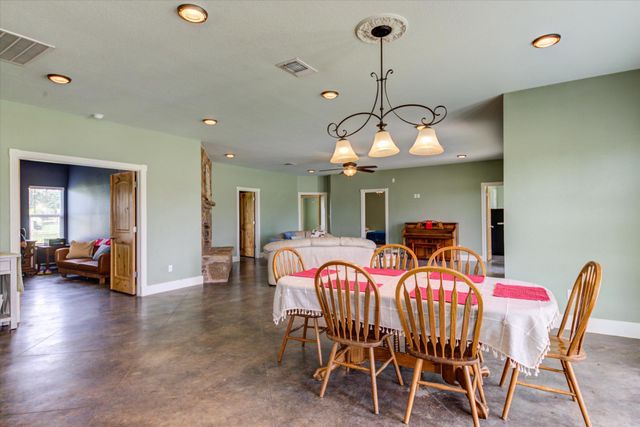 118 Saddle CT, Bastrop, TX 78602