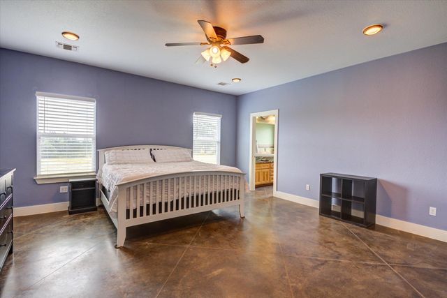 118 Saddle CT, Bastrop, TX 78602