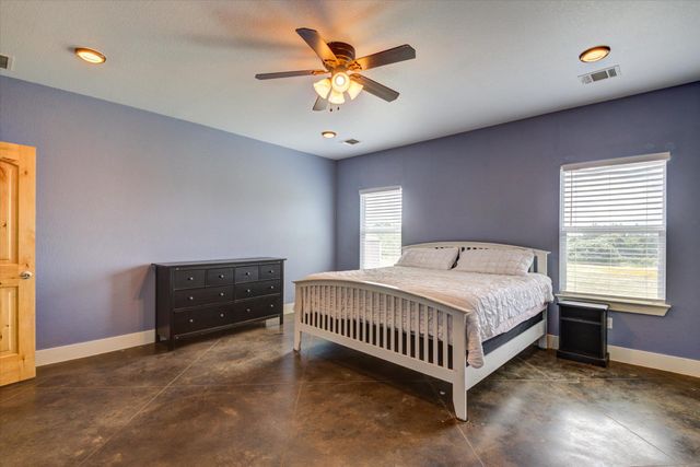118 Saddle CT, Bastrop, TX 78602