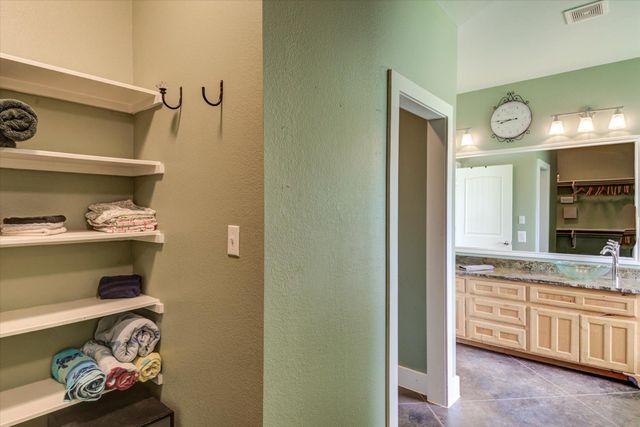 118 Saddle CT, Bastrop, TX 78602